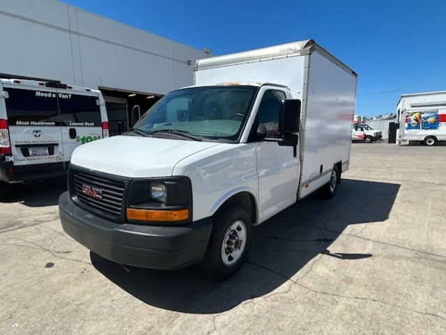 Used 2013 10 ' Box Truck for sale