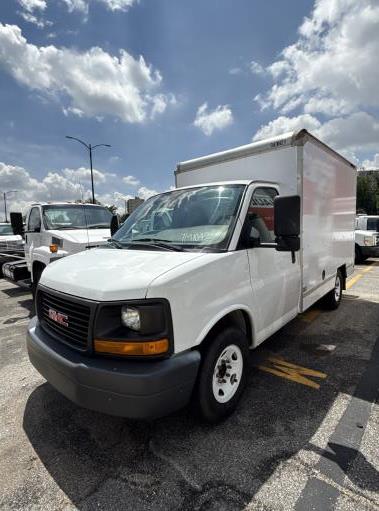 Used 2012 10 ' Box Truck for sale