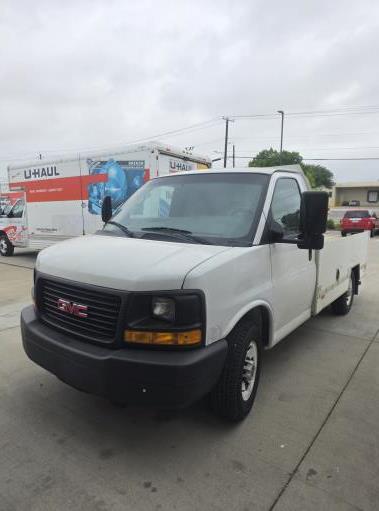 Used 2012 10 ' Cab and Chassis for sale