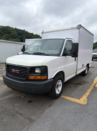 Used 2013 10 ' Box Truck for sale