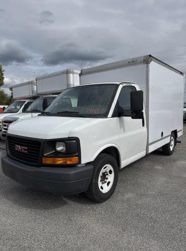 Used 2012 10 ' Box Truck for sale