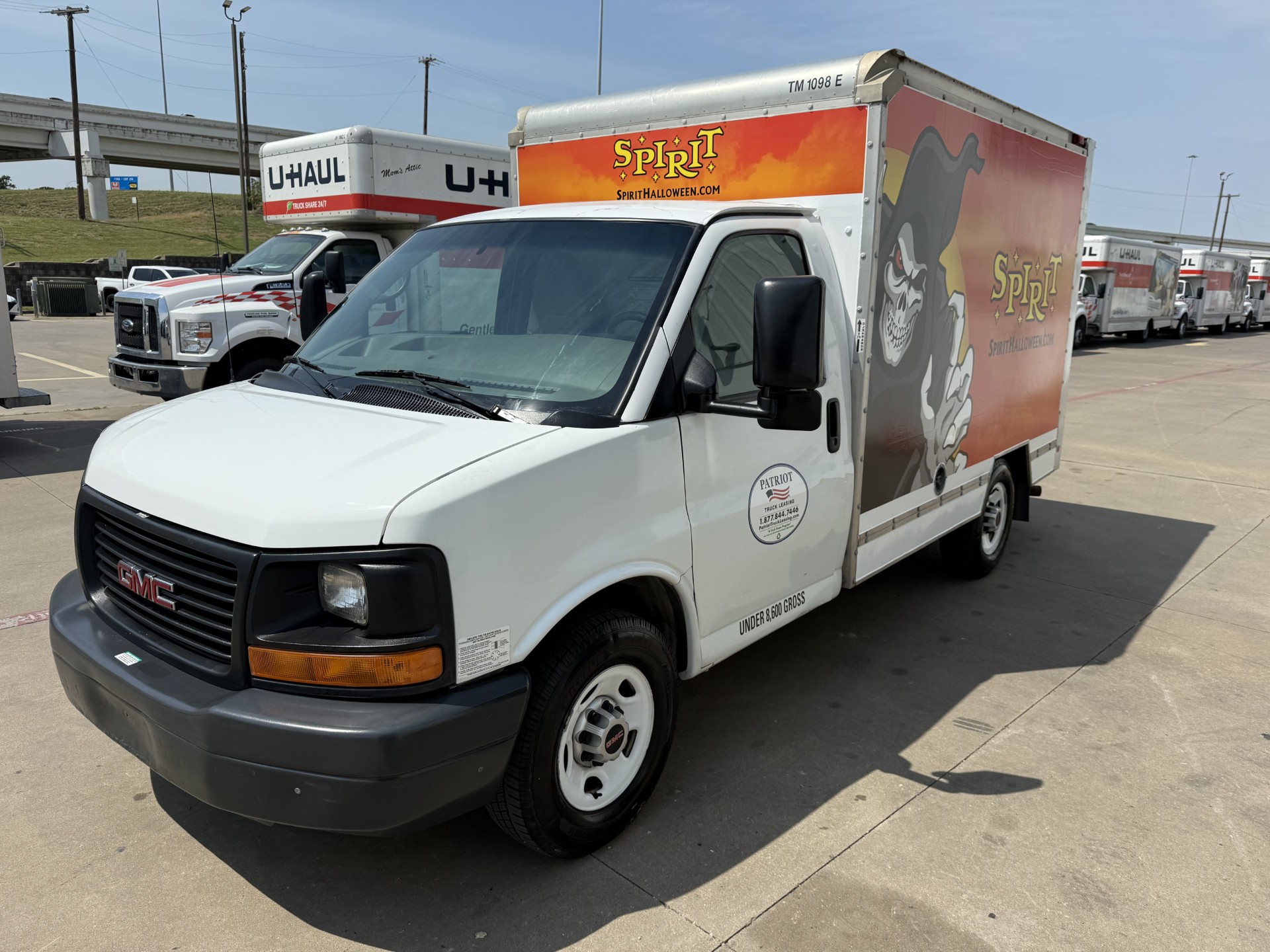 Used 2013 10 ' Box Truck for sale
