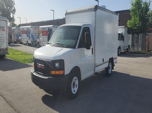 Used 2013 10 ' Box Truck for sale