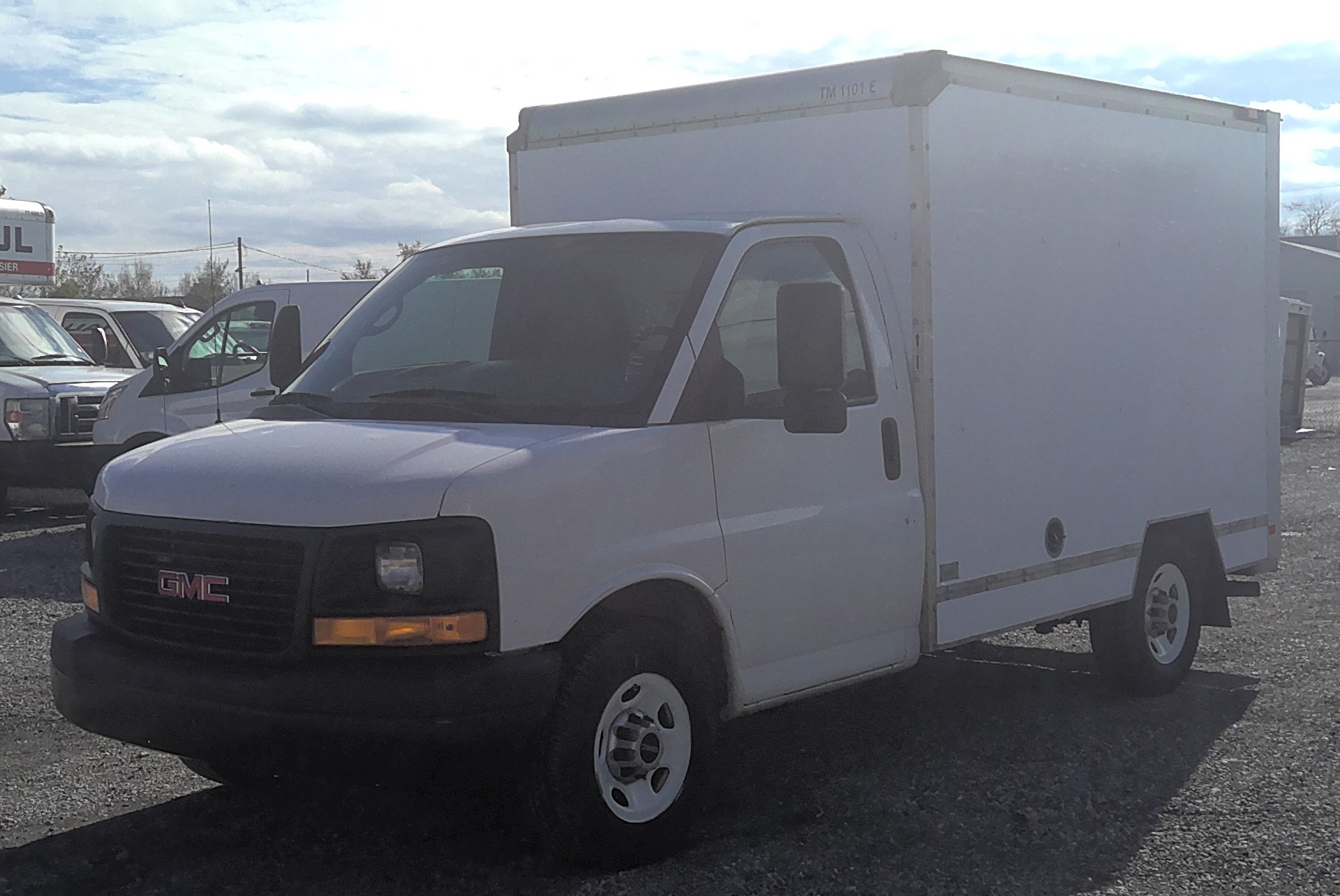 Used 2013 10 ' Box Truck for sale