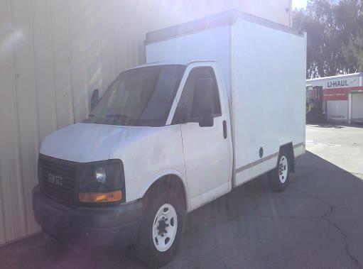 Used 2011 10 ' Box Truck for sale