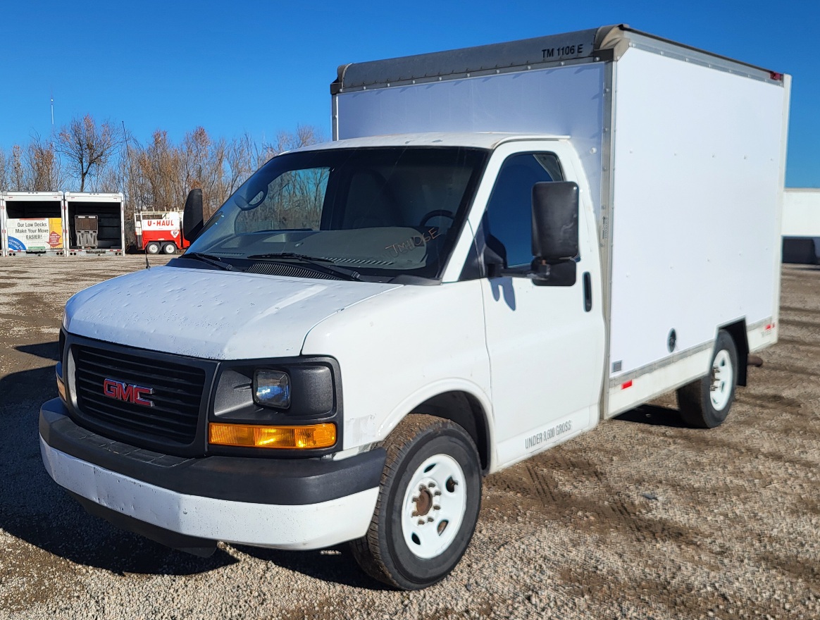 Used 2013 10 ' Box Truck for sale