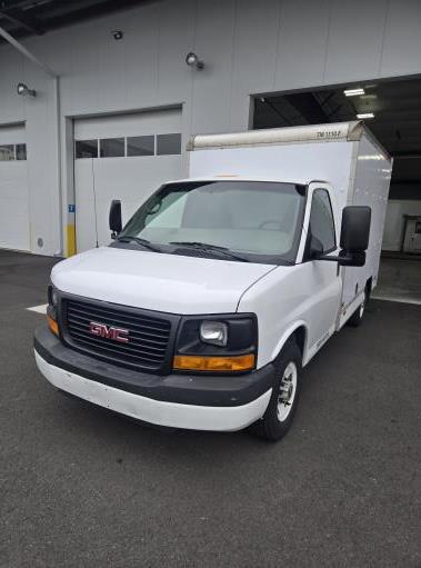 Used 2012 10 ' Box Truck for sale