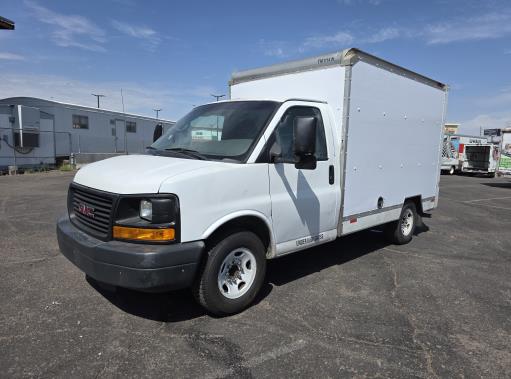 Used 2011 10 ' Box Truck for sale