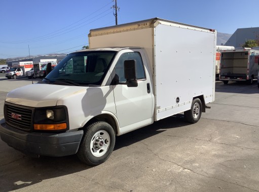Used 2011 10 ' Box Truck for sale