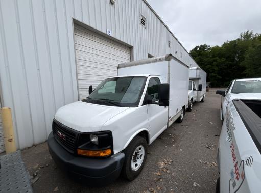 Used 2013 10 ' Box Truck for sale