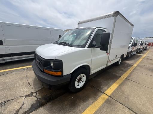 Used 2013 10 ' Box Truck for sale