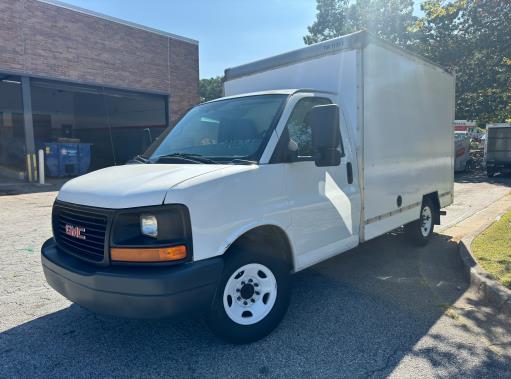 Used 2013 10 ' Box Truck for sale