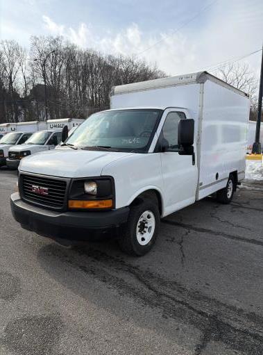 Used 2013 10 ' Box Truck for sale