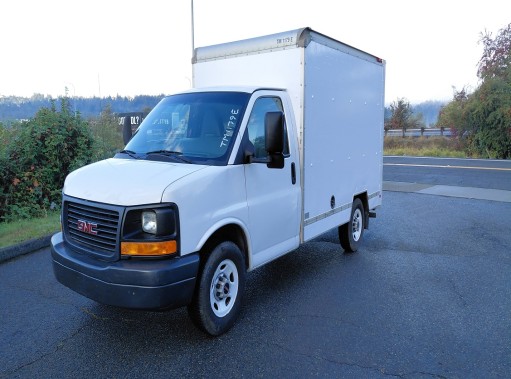 Used 2013 10 ' Box Truck for sale