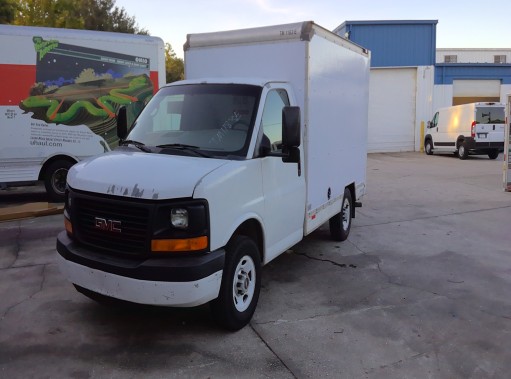 Used 2013 10 ' Box Truck for sale
