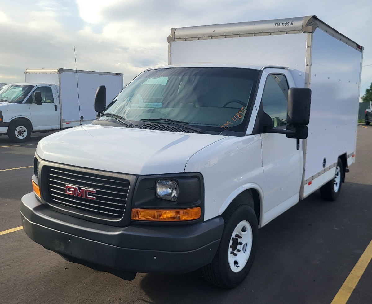 Used 2013 10 ' Box Truck for sale