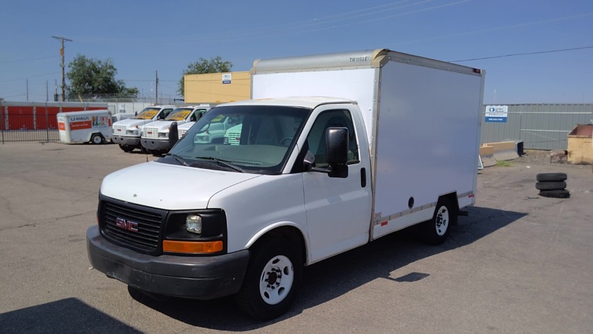 Used 2013 10 ' Box Truck for sale