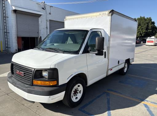 Used 2013 10 ' Box Truck for sale