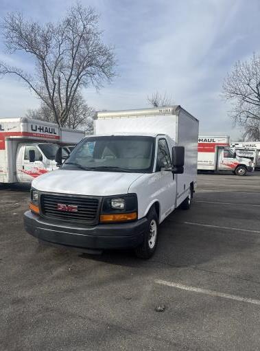 Used 2013 10 ' Box Truck for sale