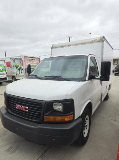 Used 2013 10 ' Box Truck for sale