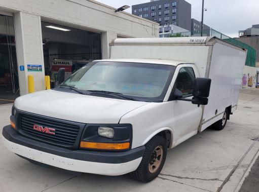 Used 2012 10 ' Box Truck for sale