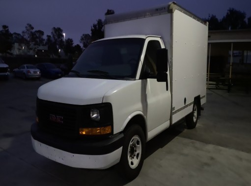 Used 2011 10 ' Box Truck for sale