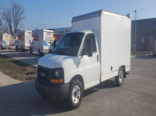 Used 2011 10 ' Box Truck for sale