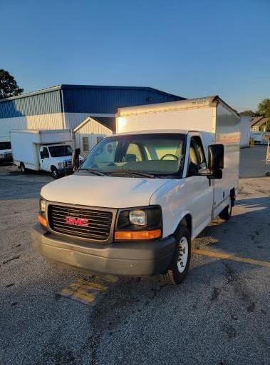 Used 2013 10 ' Box Truck for sale