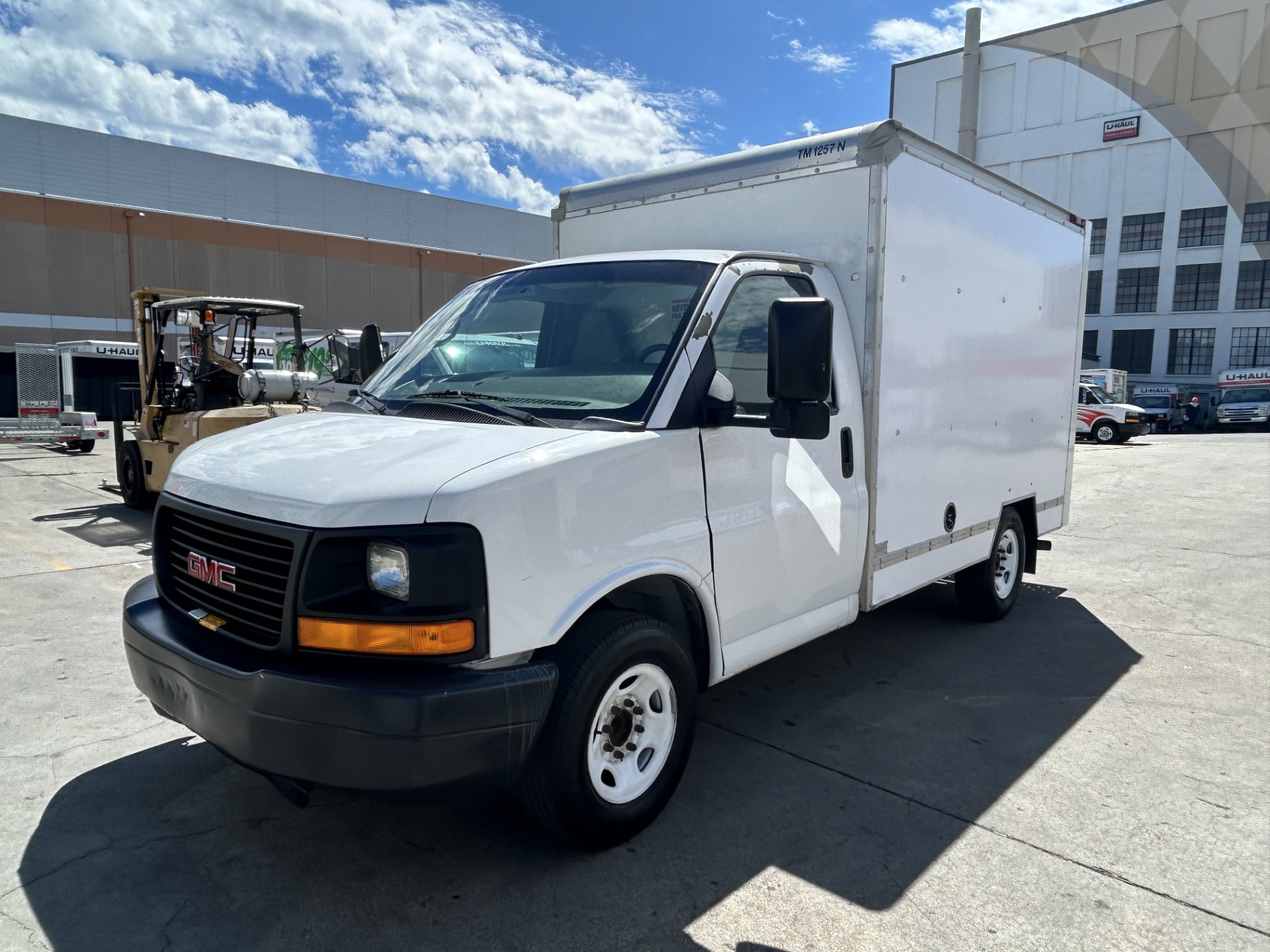 Used 2011 10 ' Box Truck for sale