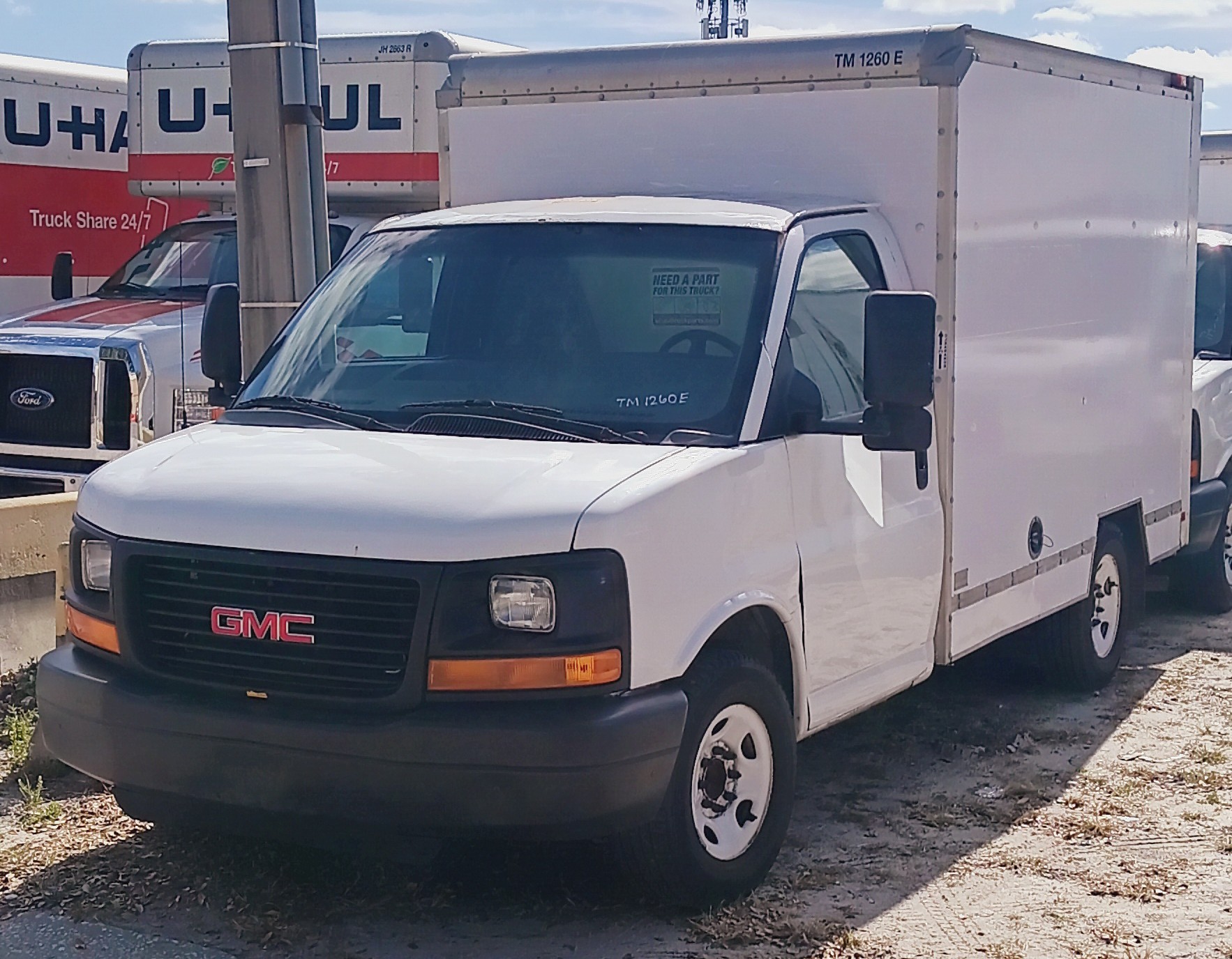 Used 2013 10 ' Box Truck for sale
