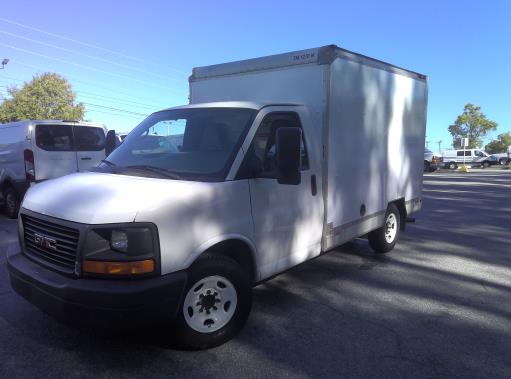 Used 2011 10 ' Box Truck for sale