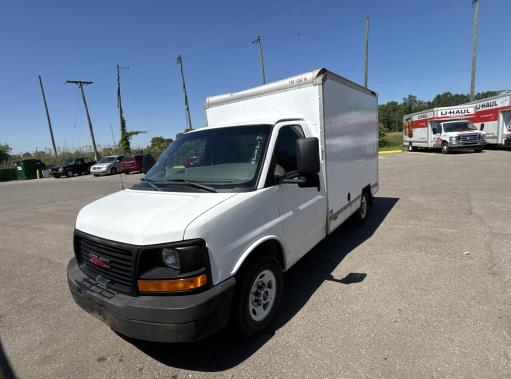 Used 2011 10 ' Box Truck for sale