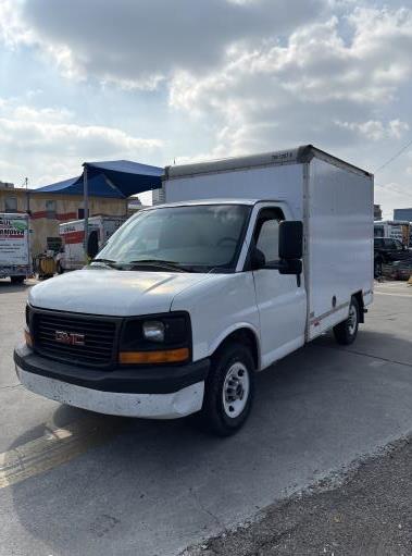Used 2013 10 ' Box Truck for sale