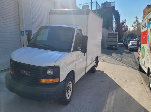 Used 2013 10 ' Box Truck for sale