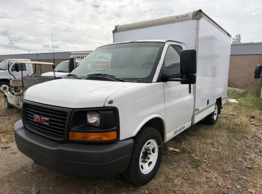 Used 2011 10 ' Box Truck for sale
