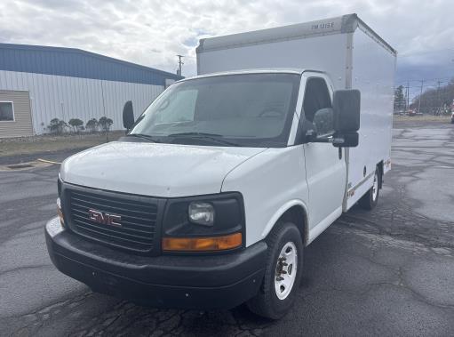 Used 2013 10 ' Box Truck for sale