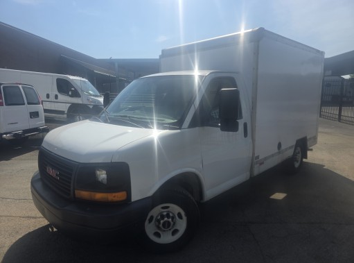 Used 2013 10 ' Box Truck for sale