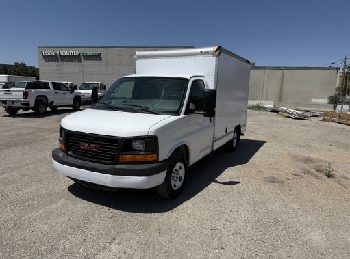 Used 2012 10 ' Box Truck for sale