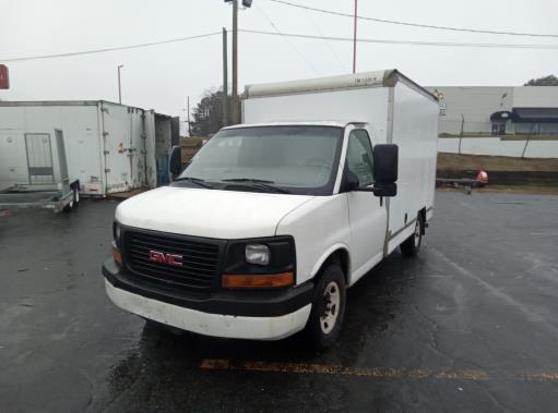 Used 2011 10 ' Box Truck for sale