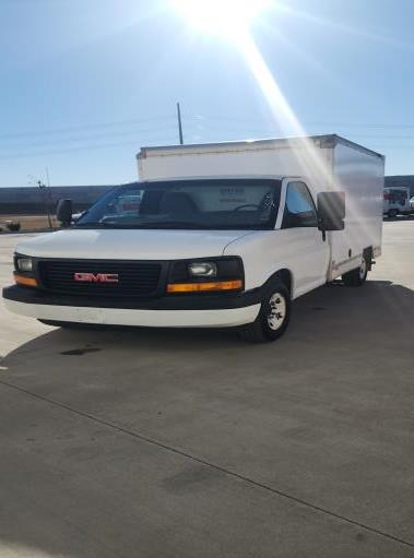 Used 2012 10 ' Box Truck for sale