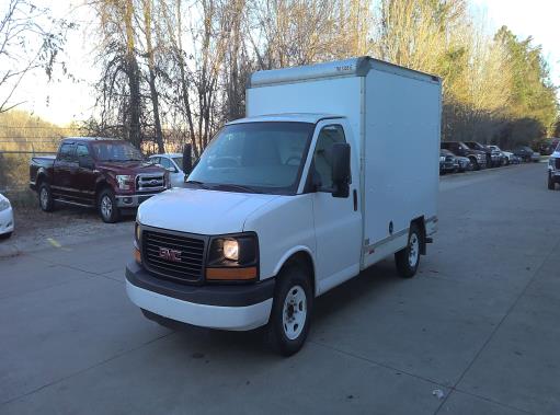 Used 2013 10 ' Box Truck for sale
