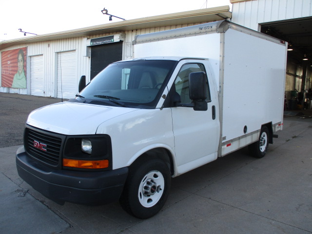 Used 2011 10 ' Box Truck for sale