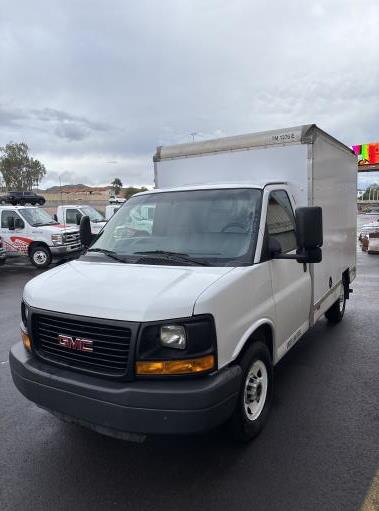 Used 2013 10 ' Box Truck for sale
