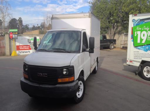 Used 2013 10 ' Box Truck for sale
