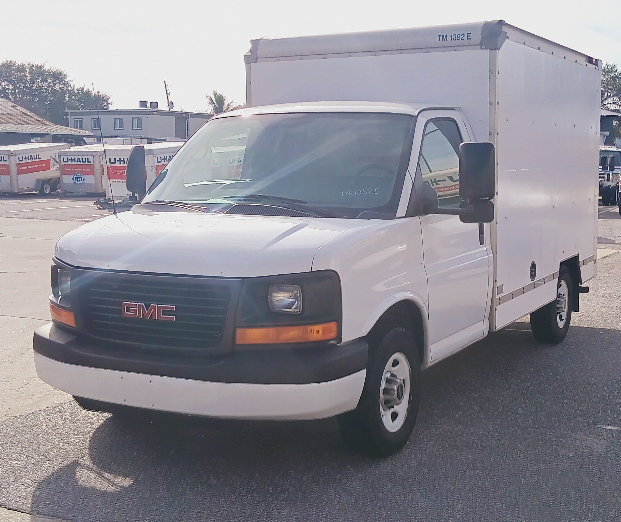 Used 2013 10 ' Box Truck for sale