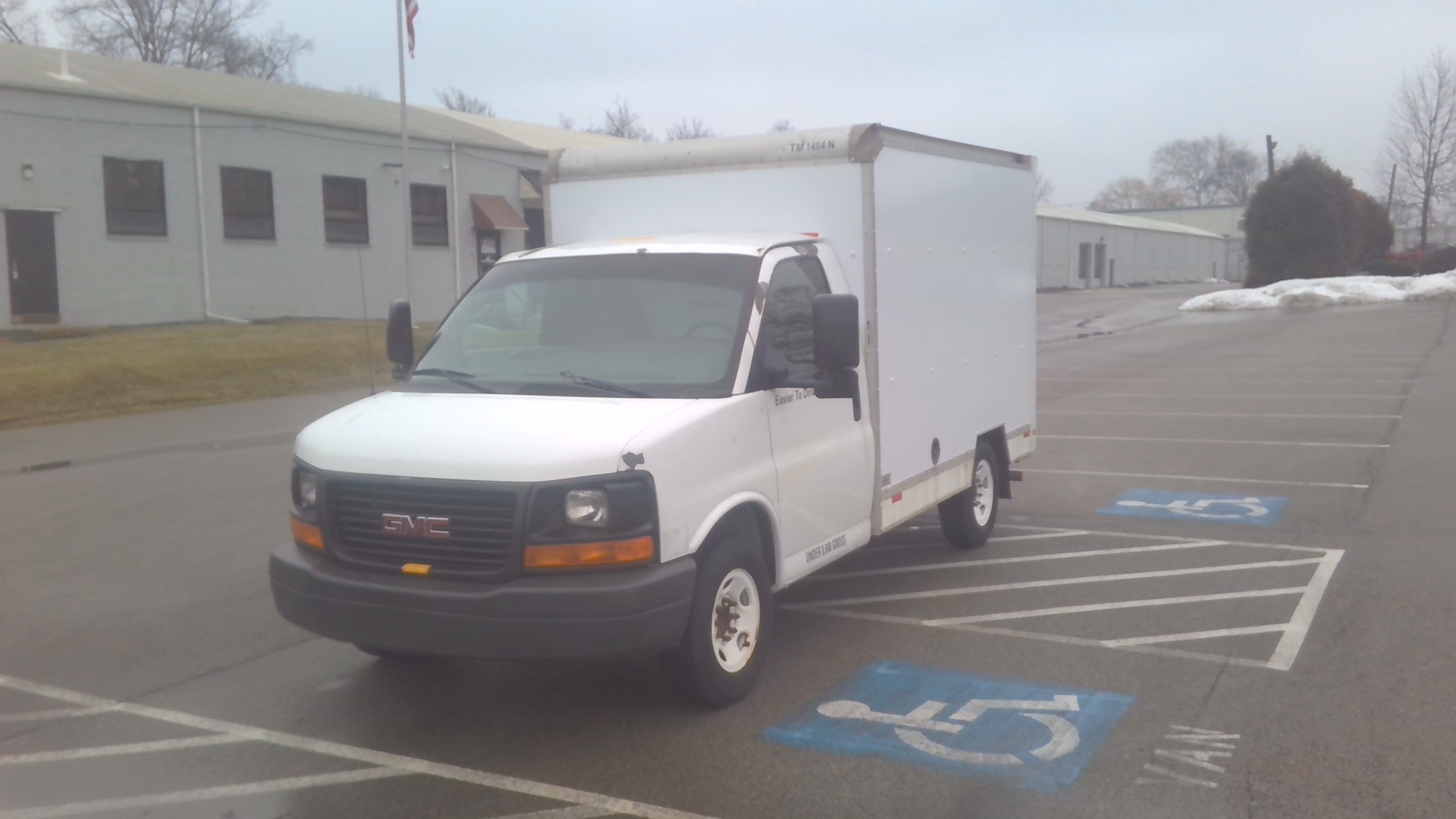 Used 2011 10 ' Box Truck for sale