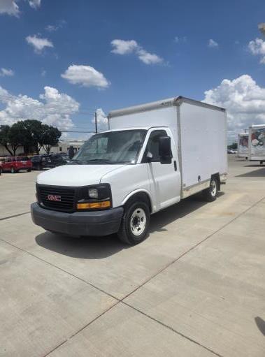 Used 2013 10 ' Box Truck for sale