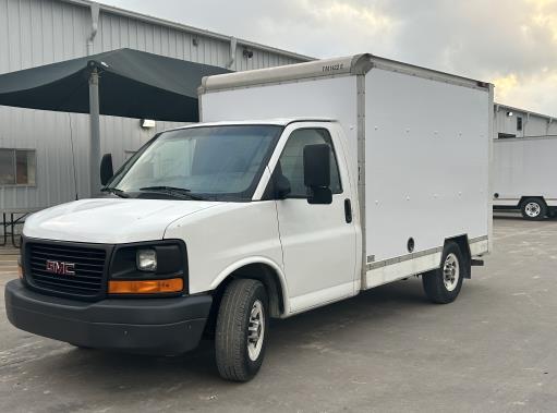Used 2013 10 ' Box Truck for sale