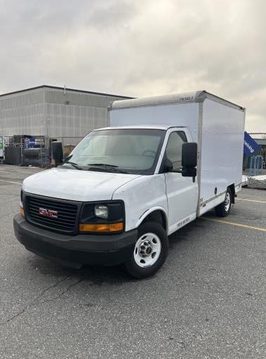 Used 2012 10 ' Box Truck for sale