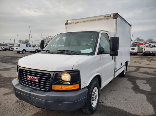 Used 2013 10 ' Box Truck for sale